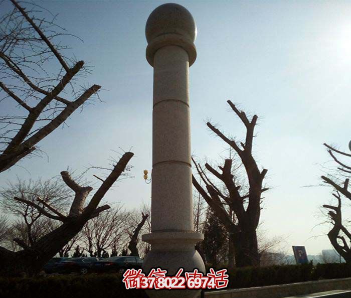 絢麗多彩的大理石雕塑石柱，打造優雅秀美的廣場景觀