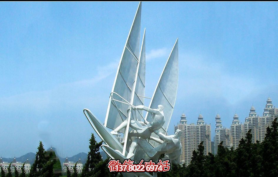 精美別墅鏤空雕塑點綴園林景觀，打造創意帆船