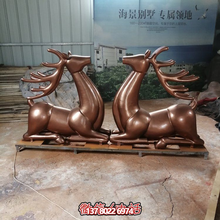 仿銅梅花鹿雕塑玻璃鋼擺件，園林景觀裝飾