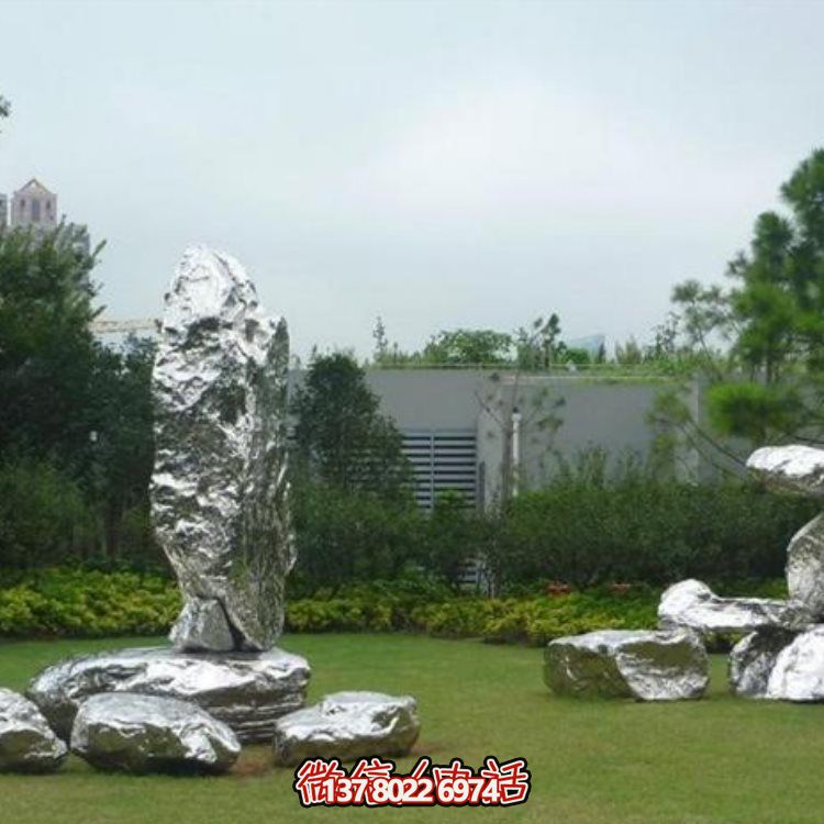 不銹鋼雕塑景觀頭，讓您的戶外草坪更加美觀
